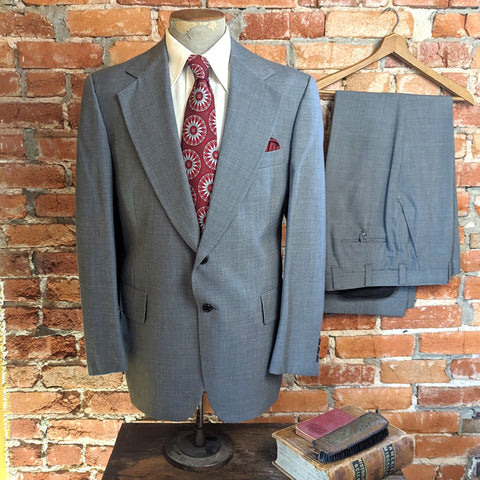 1976 2 Piece Men's Suit Vintage Disco Era Gray Polyester Suit Jacket / Sport Coat / Blazer and Pants by Graham & Gunn - Size 44 (LARGE)