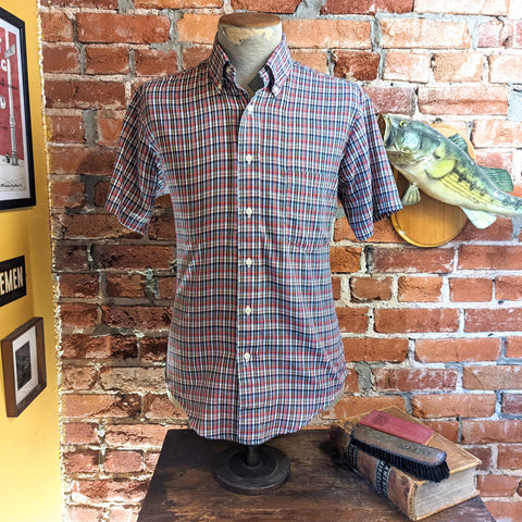 1960s Colorful Plaid Men's Shirt Vintage Short Sleeve Button Down Collar Cotton/Poly Blend Shirt by Royal Knight - Size MEDIUM