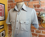 1960s-70s Vintage Men's Work Shirt Gray Short Sleeve Auto Mechanics Shirt - Size MEDIUM
