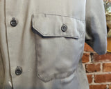 1960s-70s Vintage Men's Work Shirt Gray Short Sleeve Auto Mechanics Shirt - Size MEDIUM