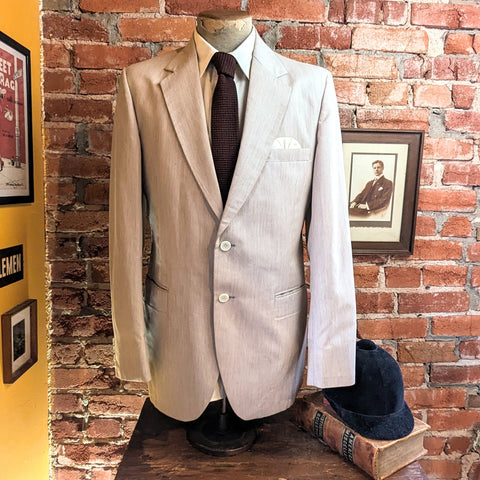 1970s Seersucker Suit Jacket Men's Vintage Brown & White Striped Blazer / Sport Coat from Montgomery Ward - Size 40 Long (MEDIUM)