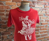 1980s Vintage MILWAUKEE, WISCONSIN Souvenir Red & White Screen Stars T-shirt with Scandinavian Dancing Couple Design - Size MEDIUM