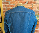 1980s Vintage WRANGLER Men's Authentic Western Cowboy Style Denim Trucker Jean Jacket with Corduroy Collars Blanket Lined - Size 38 (MEDIUM)