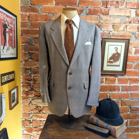1970s LEVI'S Sportswear Suit Jacket Vintage Men's Disco Era Gray / Brown Plaid Polyester Sport Coat / Blazer Levi Strauss - Size 44R (LARGE)
