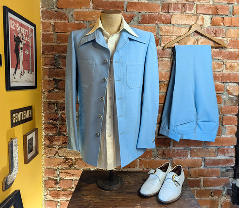 1970s 2 Piece Leisure Suit Vintage Men's Disco Era Baby Blue Textured Polyester Sport Coat & Pants by Michael's - Size 40 (MEDIUM)