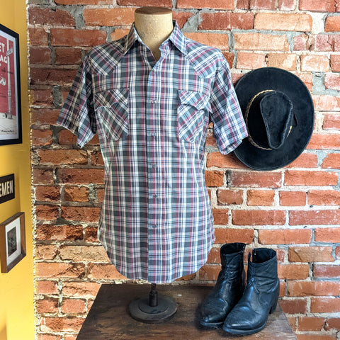 1970s Vintage LEVI'S Western Shirt Men's Gray Plaid Cowboy Style Short Sleeve Shirt with metallic silver stripes by Levi's - Size LARGE