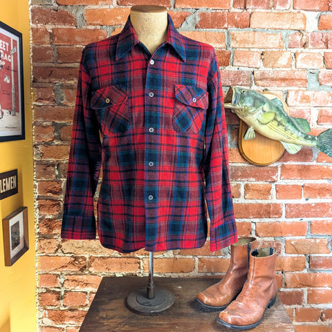 1970s Arrow Wool Shirt Red, Black, Blue & Green Plaid Men's Vintage Hunting / Lumberjack Loop Collar Board Shirt from Cluett - Size MEDIUM