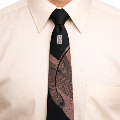 1980s Men's Retro Art Deco Skinny Tie Vintage Narrow Black & Pink 80s Polyester and Rayon necktie by City Streets with Abstract Designs