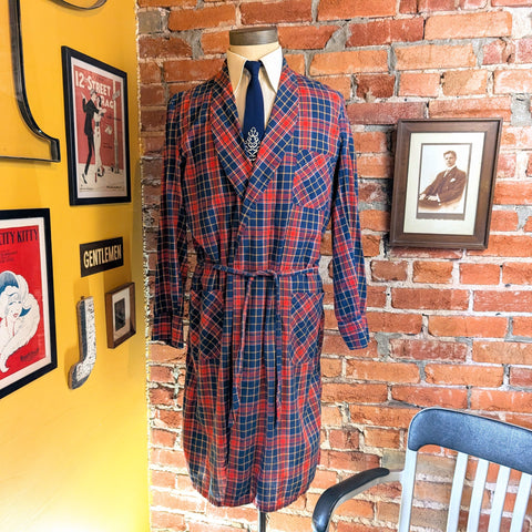 1960s Men's TOWNCRAFT Robe / Housecoat Mad Men Era Vintage Red, White, Blue & Yellow Plaid Men's Dressing Gown from Penney's - Size MEDIUM