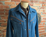 1970s Vintage Men's Denim Western Jacket with Suede Trim, Snap Buttons Jean Jacket Retro Cowboy Ranchwear Coat 70s Westernwear - Size MEDIUM
