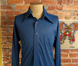 1970s Vintage Blue Disco Shirt | Dagger Collar Polyester Knit Button Up | Retro Long Sleeve Mod Shirt | Men's 70s Career Club - Size MEDIUM