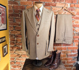 1970s 3 Piece MISTER GUY Tan Tweed Look Disco Era Suit Wide Lapel Men's Vintage Jacket/Blazer, Vest & Pants/Trousers - Size 42 (LARGE)