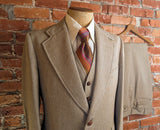 1970s 3 Piece MISTER GUY Tan Tweed Look Disco Era Suit Wide Lapel Men's Vintage Jacket/Blazer, Vest & Pants/Trousers - Size 42 (LARGE)