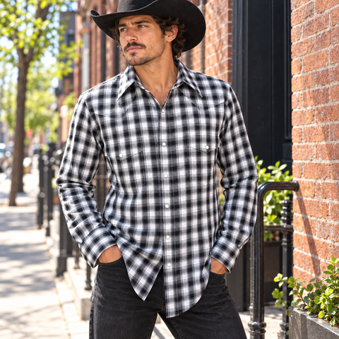 2000s Vintage Wrangler Western Shirt Y2K Pearl Snap Long Sleeve Cowboy Shirt with Black & Shite Plaid Pattern - Size LARGE