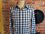 2000s Vintage Wrangler Western Shirt Y2K Pearl Snap Long Sleeve Cowboy Shirt with Black & Shite Plaid Pattern - Size LARGE